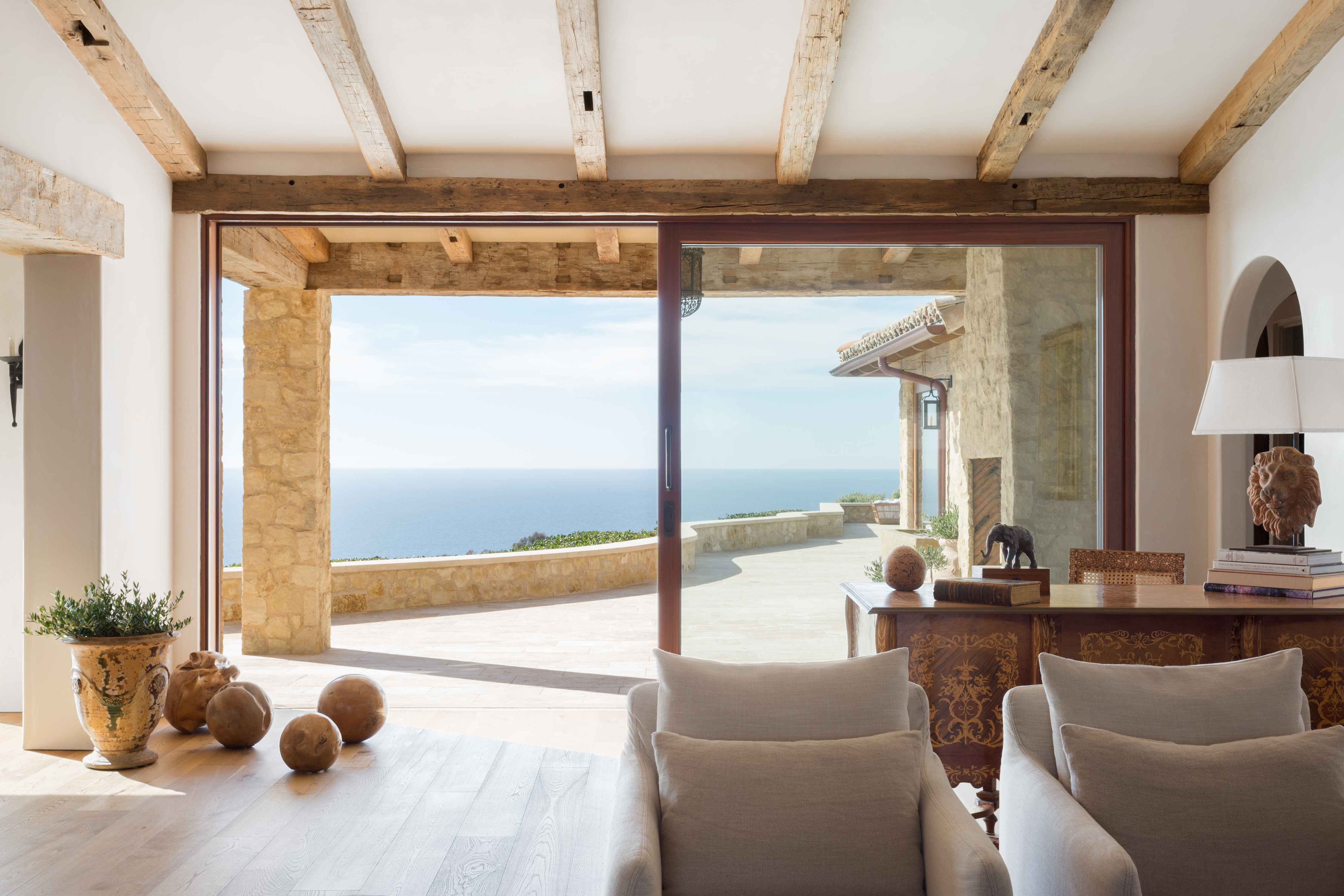5 Living Room To Terrace